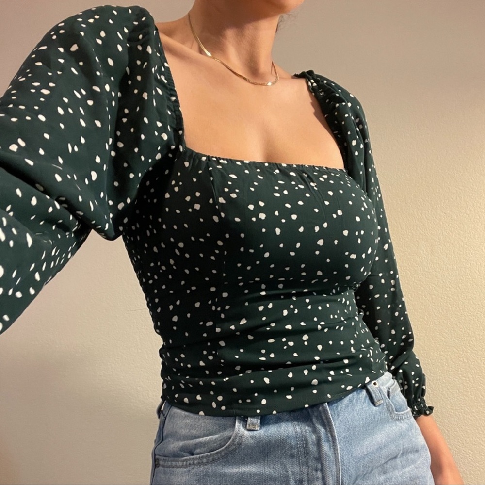 Abercrombie and Fitch AF Green White Polka Dot Long Sleeve Smocked Blouse Small - Picture 3 of 14